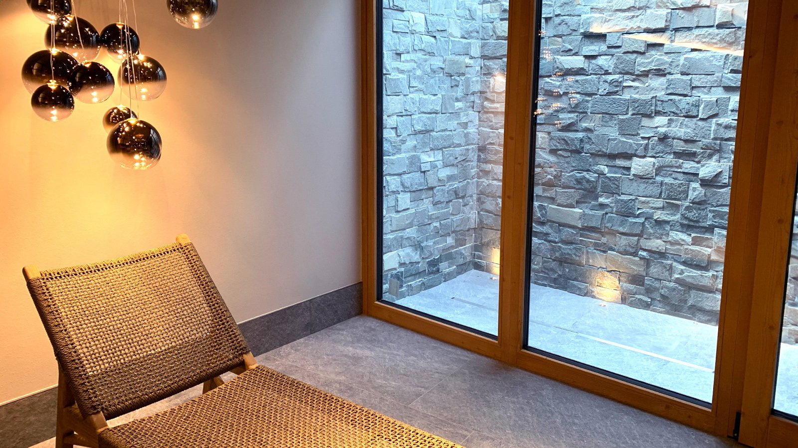 hotel alu bormio wellness piscina